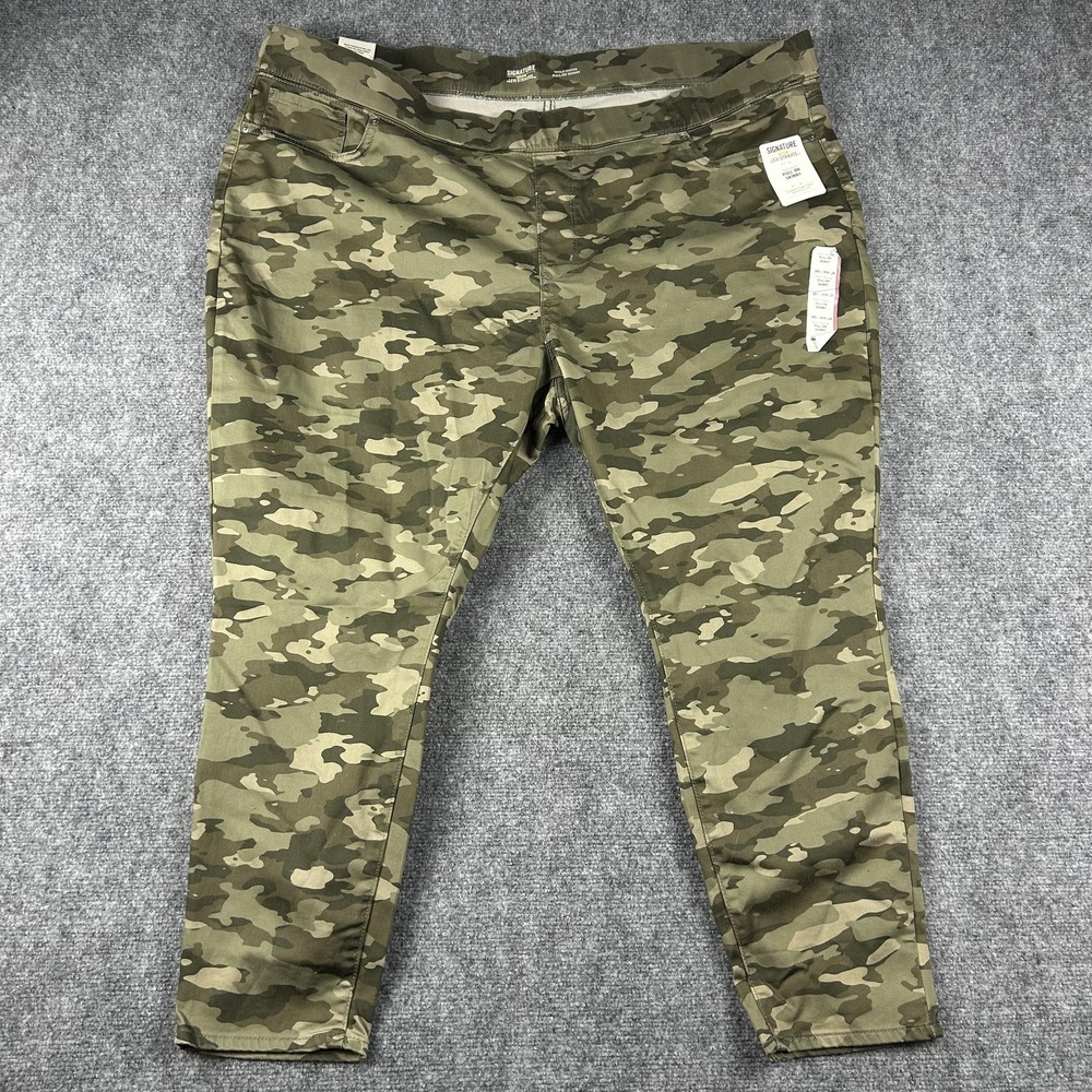 Signature By Levi Strauss Pants Womens 28P Green Camo Pull-On‎ Skinny Shaping